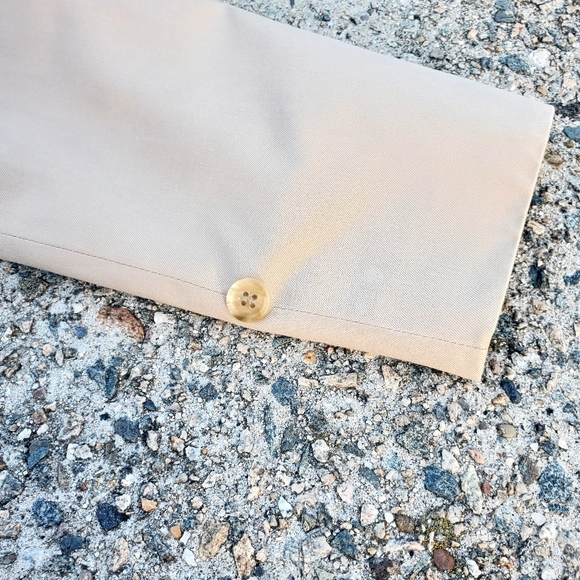 Burberry Trench Coat. Labeled Size 10 Long - Picture 11 of 14